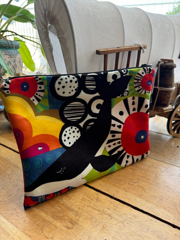 ESTUCHE BALLENA ANTÁRTICA